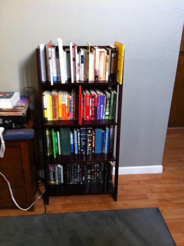 The completed bookshelf.  Much more pleasing to the eye.